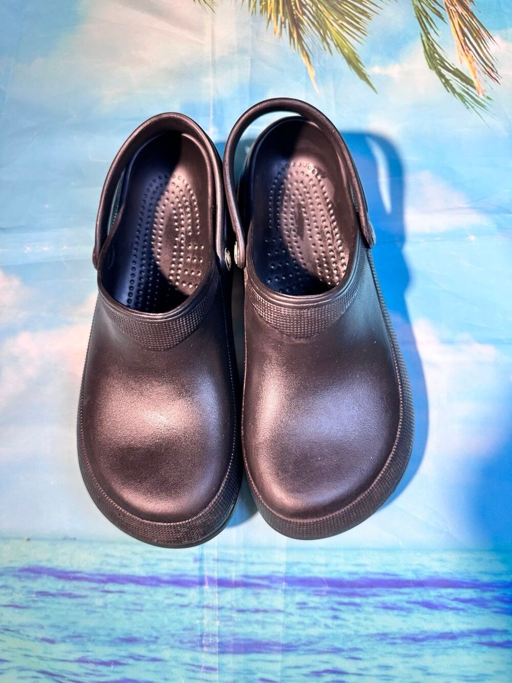 Crocs Shoes For Crews Crocs Unisex Work Crocs  Women's size 10 Men's size 8